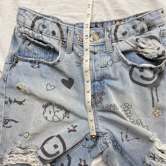 Wild Fable Graphic High Rise Distressed Denim Bermuda Shorts 100% Cotton Size 2 - Picture 11 of 12